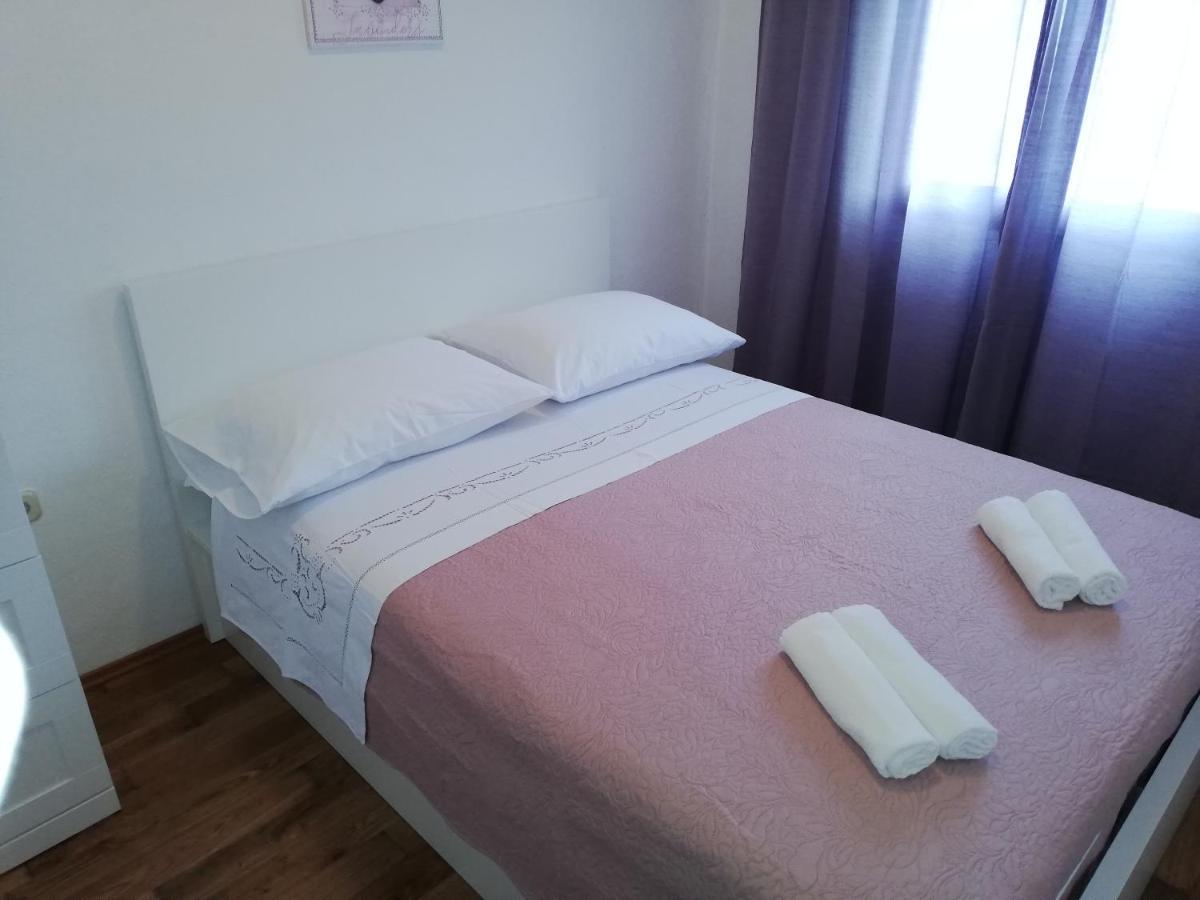 Apartment Pecarevic - A Holiday With A Stunning View Vis Dış mekan fotoğraf