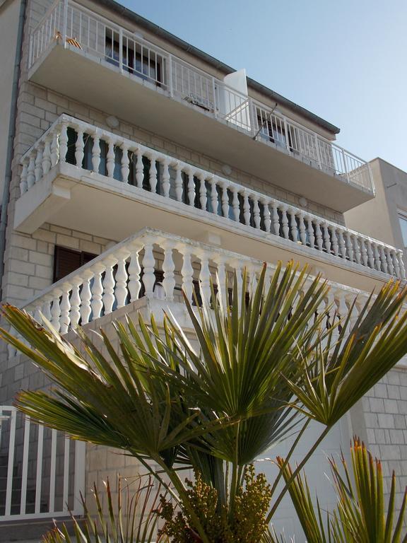 Apartment Pecarevic - A Holiday With A Stunning View Vis Dış mekan fotoğraf