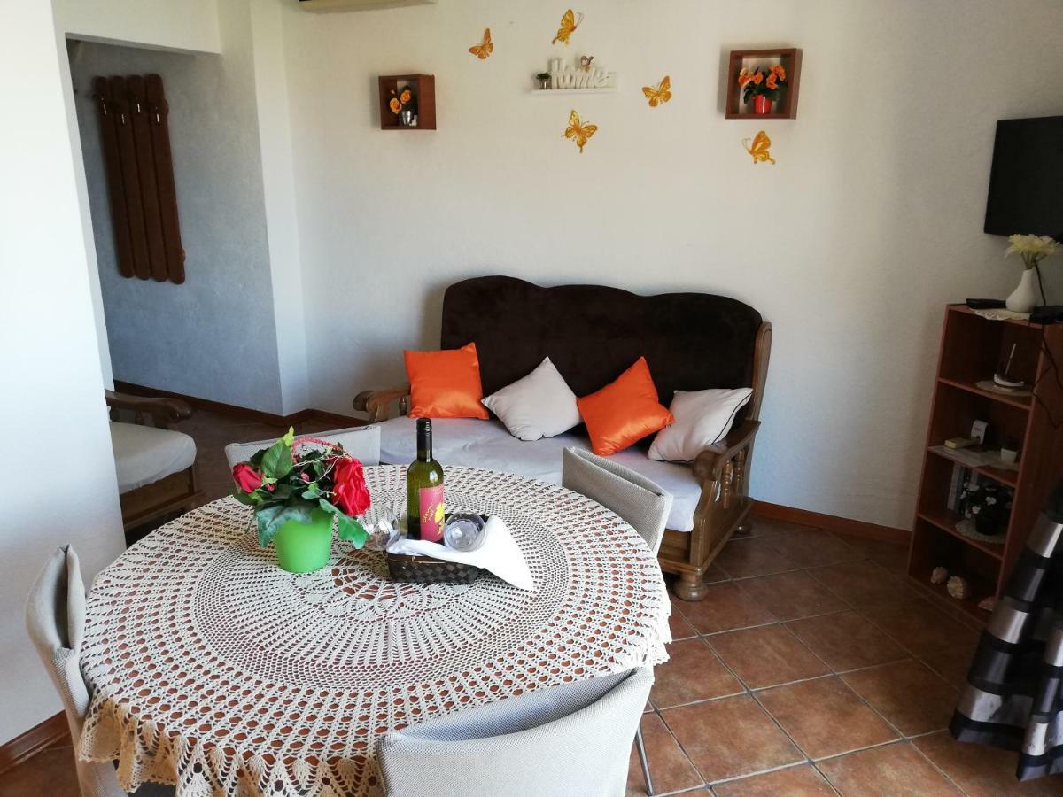 Apartment Pecarevic - A Holiday With A Stunning View Vis Dış mekan fotoğraf